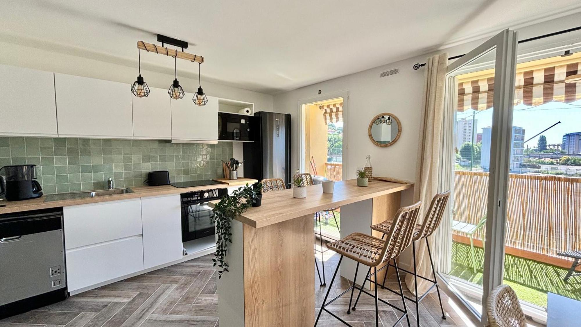 Modern & Cosy 3 Bedrooms Train Tramway Nizza